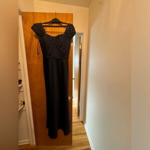 Elegant Navy Lace Sleeve Gown